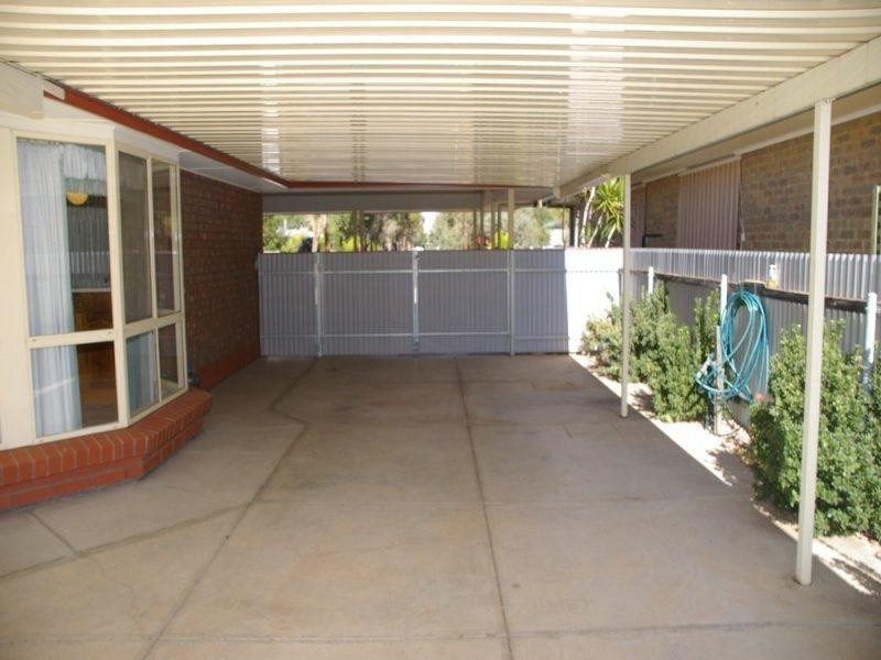 16 Cedar Avenue, Renmark SA 5341