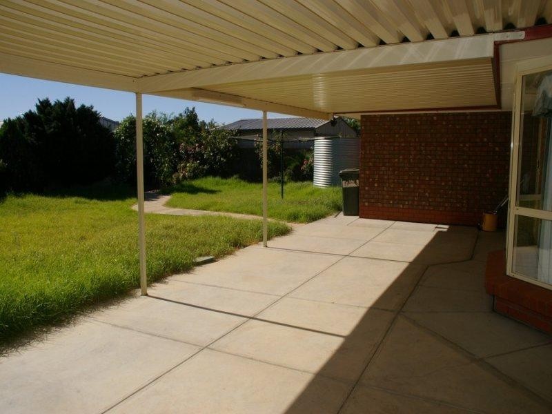16 Cedar Avenue, Renmark SA 5341