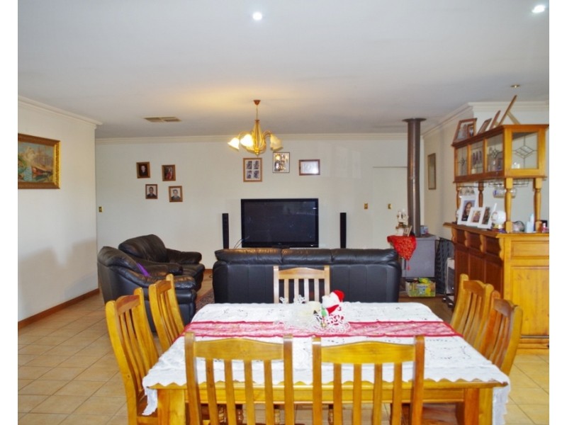 237 Arumpo Street, Renmark SA 5341