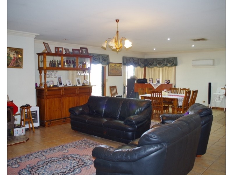 237 Arumpo Street, Renmark SA 5341