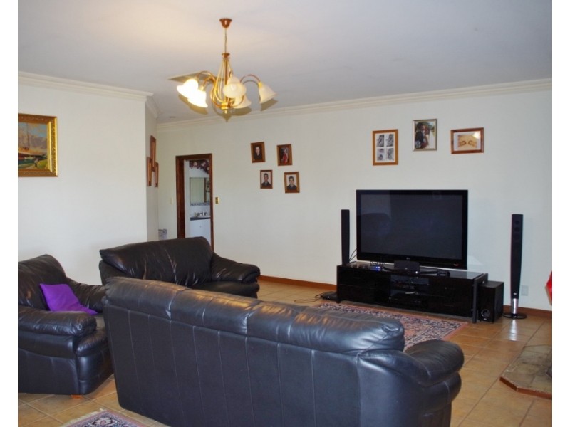 237 Arumpo Street, Renmark SA 5341