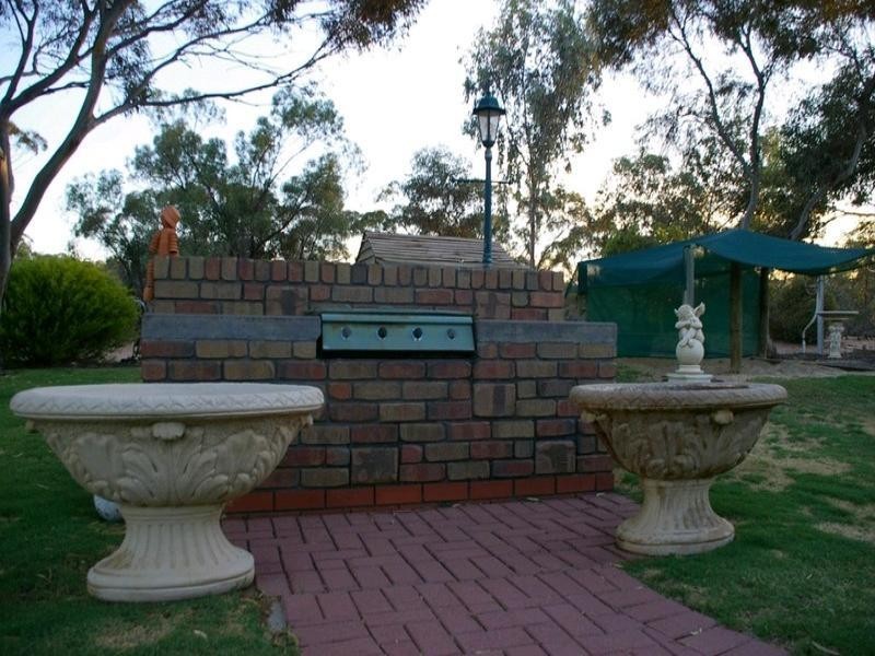 419 Cooltong Avenue, Renmark SA 5341