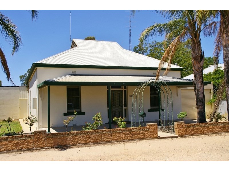 54 Thirteenth Street, Renmark SA 5341