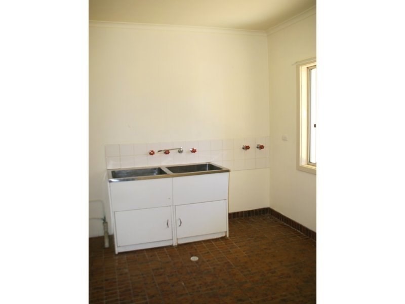 54 Thirteenth Street, Renmark SA 5341