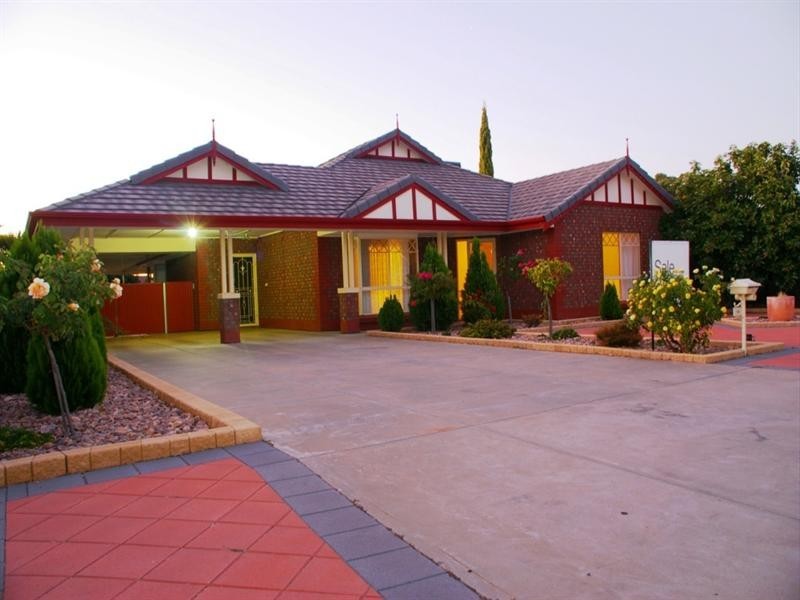 16 Cedar Avenue, Renmark SA 5341