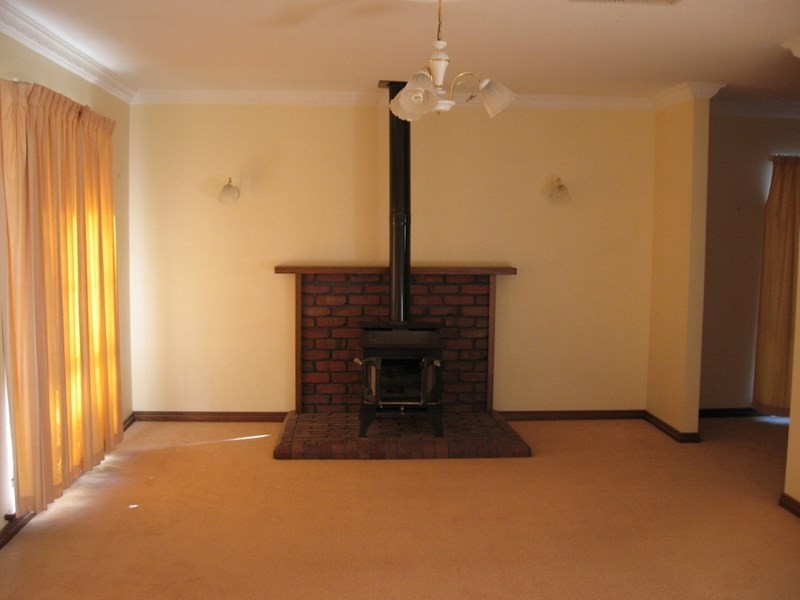 1 Korinthos Street, Renmark SA 5341