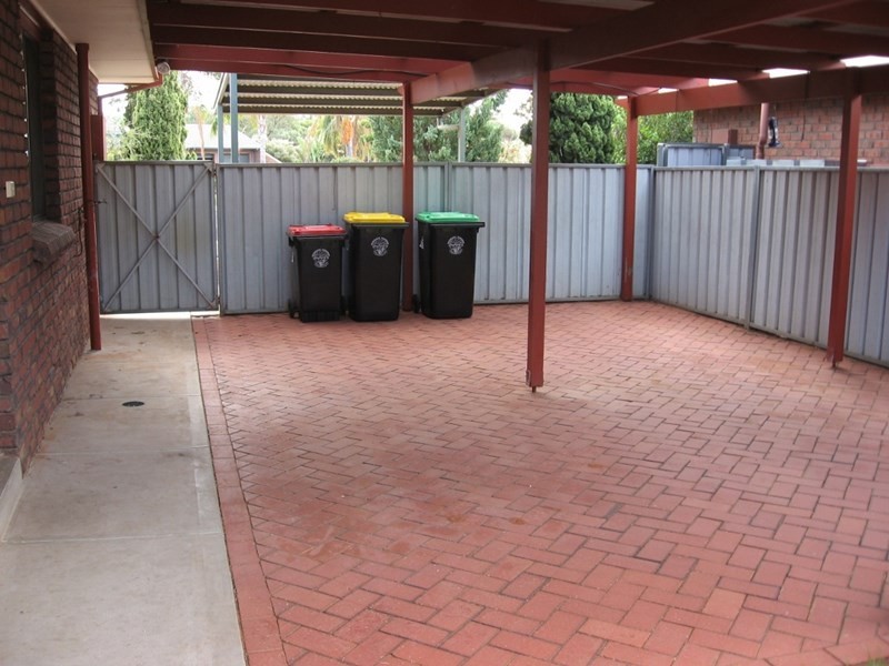 1 Korinthos Street, Renmark SA 5341