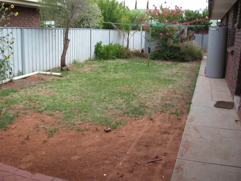 1 Korinthos Street, Renmark SA 5341