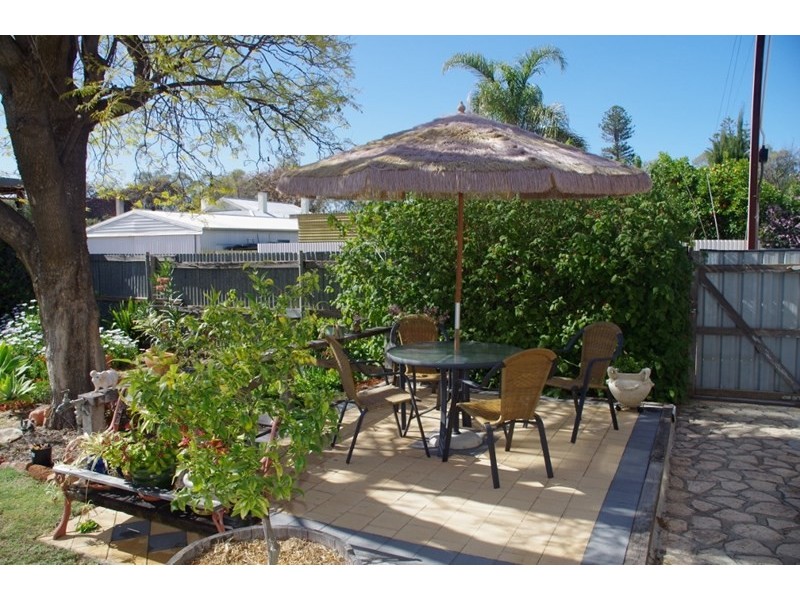 6 Thirteenth Street, Renmark SA 5341