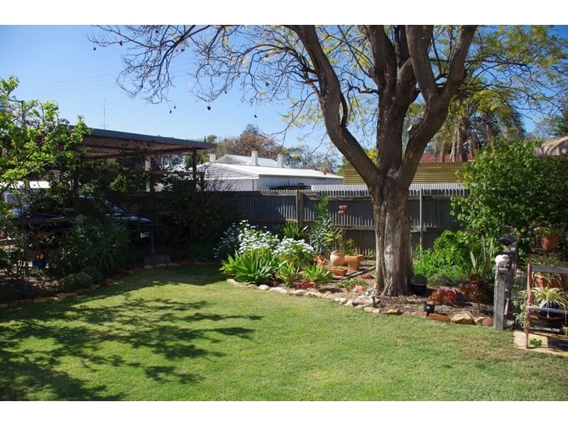 6 Thirteenth Street, Renmark SA 5341