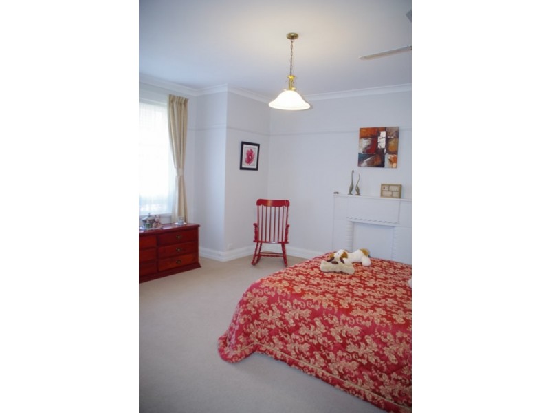 6 Thirteenth Street, Renmark SA 5341