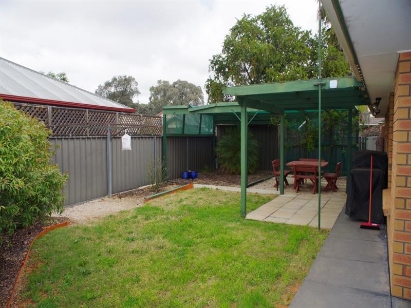 8 Meander Avenue, Renmark SA 5341