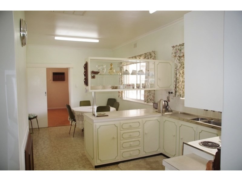 3 Railway Terrace, Renmark SA 5341