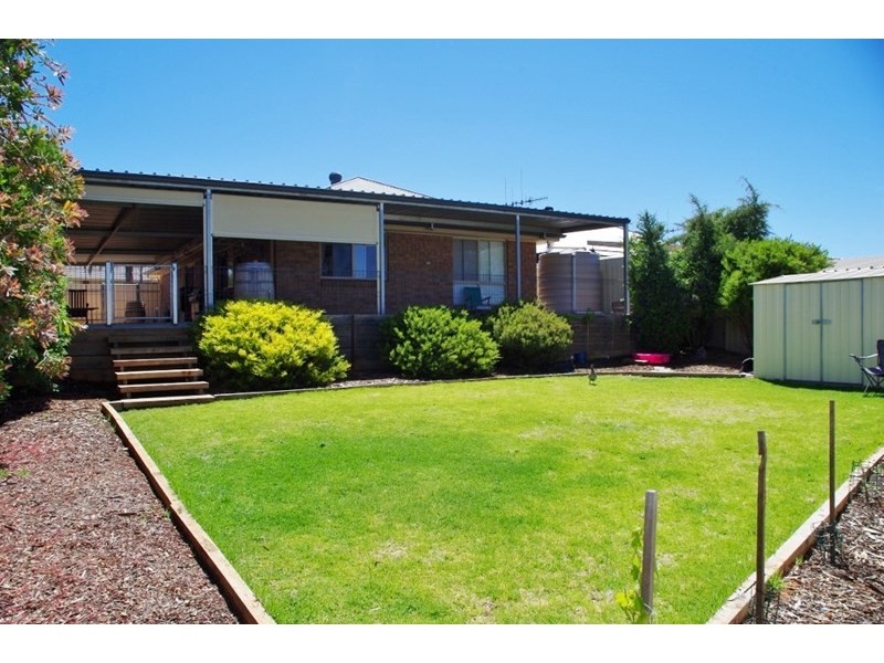 8 Curtis Avenue, Paringa SA 5340