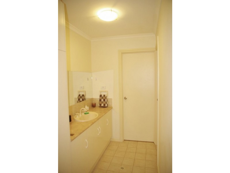 8 Curtis Avenue, Paringa SA 5340