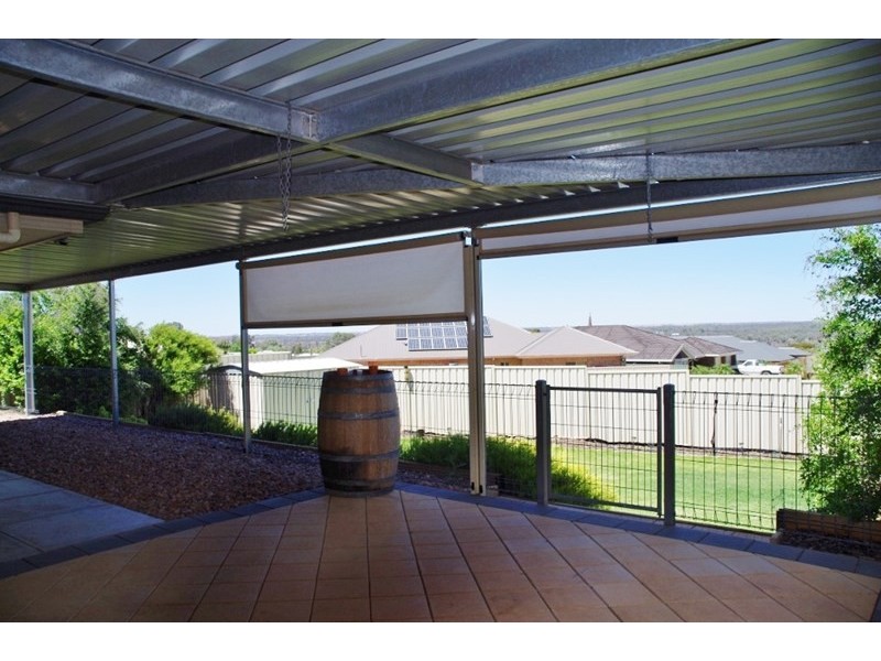 8 Curtis Avenue, Paringa SA 5340