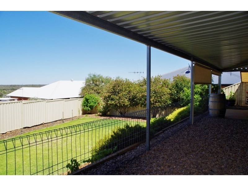 8 Curtis Avenue, Paringa SA 5340