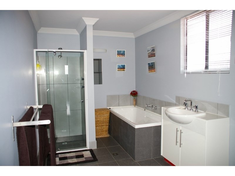 76 Cuttle Street, Renmark SA 5341