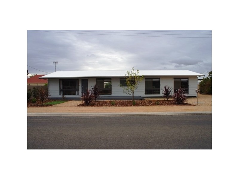 8 Alma Street, Renmark SA 5341