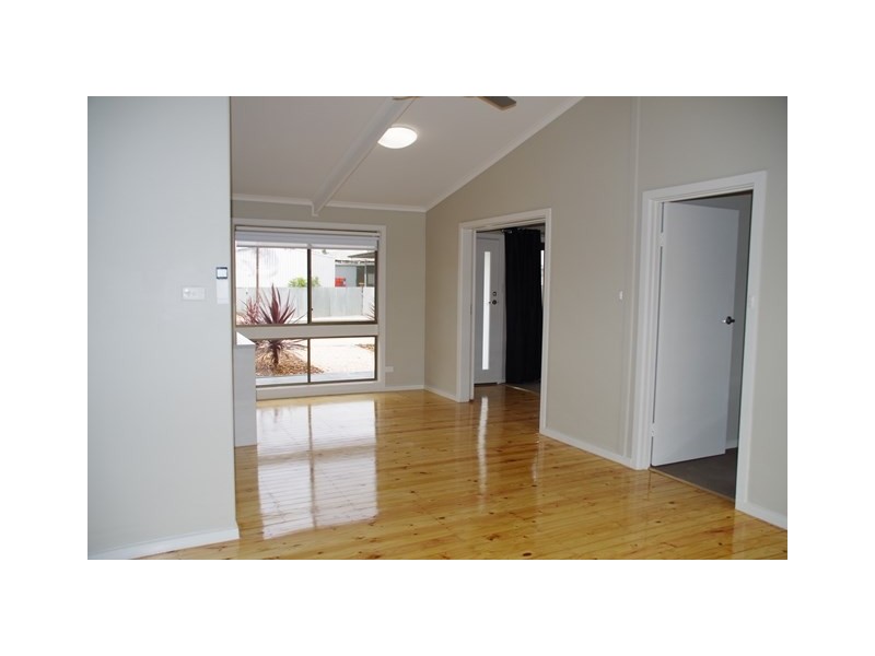 8 Alma Street, Renmark SA 5341