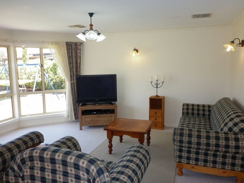 11 Palm Court, Renmark SA 5341