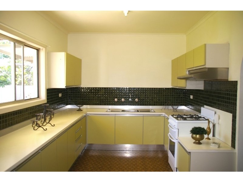 54 Thirteenth Street, Renmark SA 5341