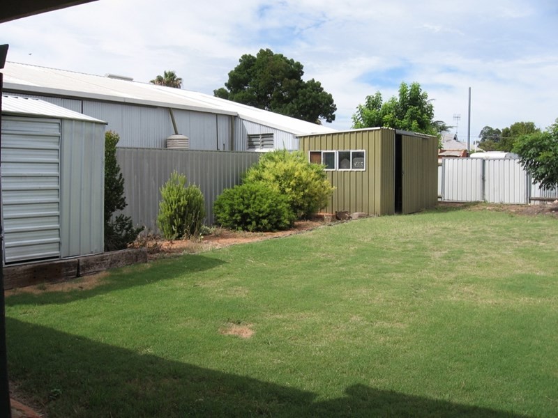 99 Sixteenth Street, Renmark SA 5341