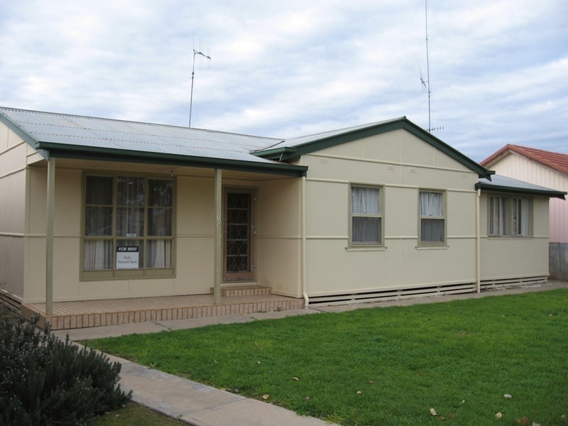 133 Renmark Avenue, Renmark SA 5341