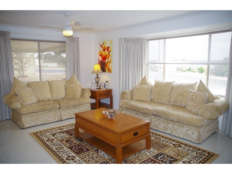 1 Ian Drive, Paringa SA 5340