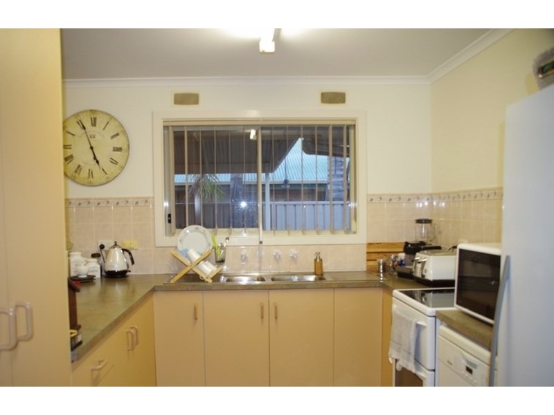 18 Railway Terrace, Renmark SA 5341