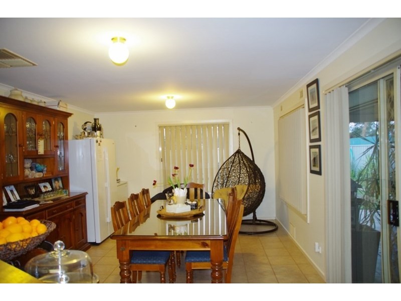 18 Railway Terrace, Renmark SA 5341