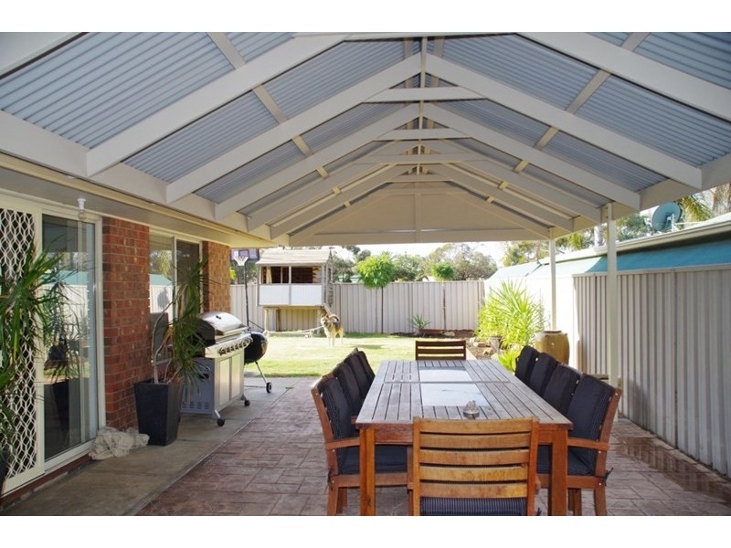 18 Railway Terrace, Renmark SA 5341