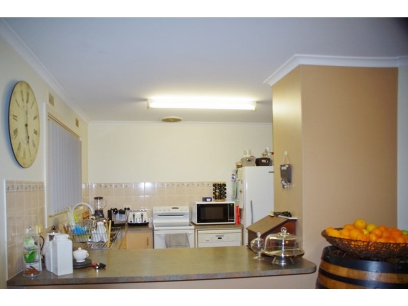18 Railway Terrace, Renmark SA 5341