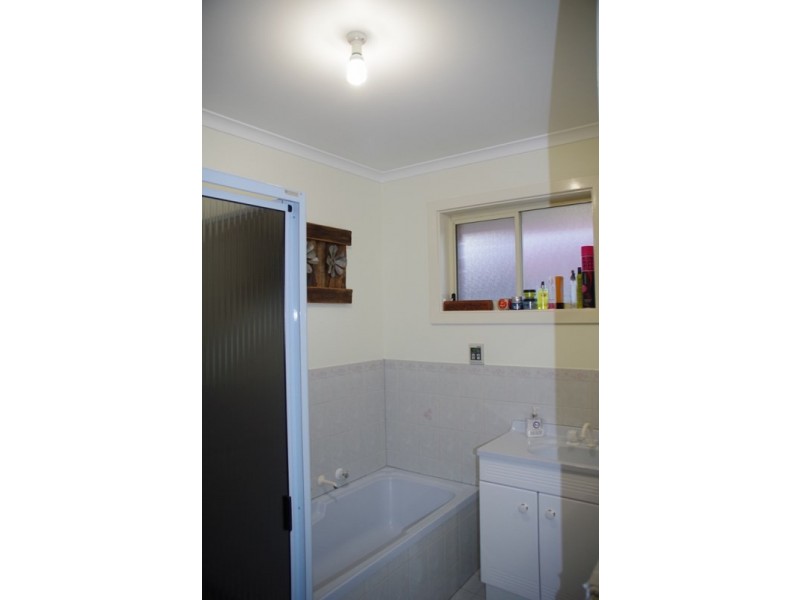 18 Railway Terrace, Renmark SA 5341