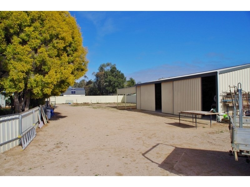 308 Renmark Avenue, Renmark SA 5341