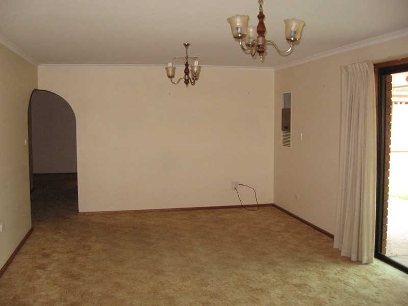 73 Murray Avenue, Renmark SA 5341