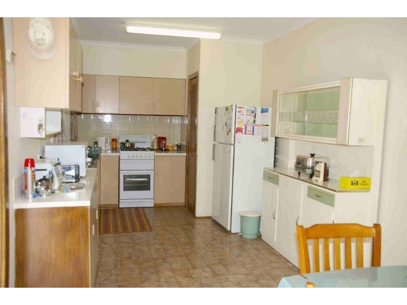 76 Pyap Street, Renmark SA 5341