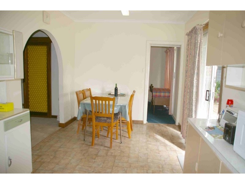 76 Pyap Street, Renmark SA 5341