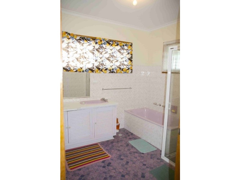 76 Pyap Street, Renmark SA 5341