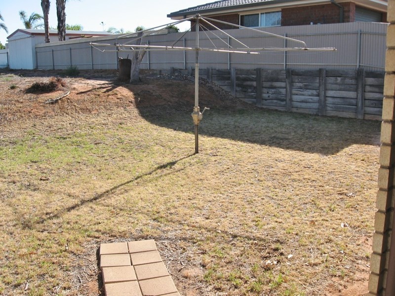 83 Hughes Avenue, Paringa SA 5340