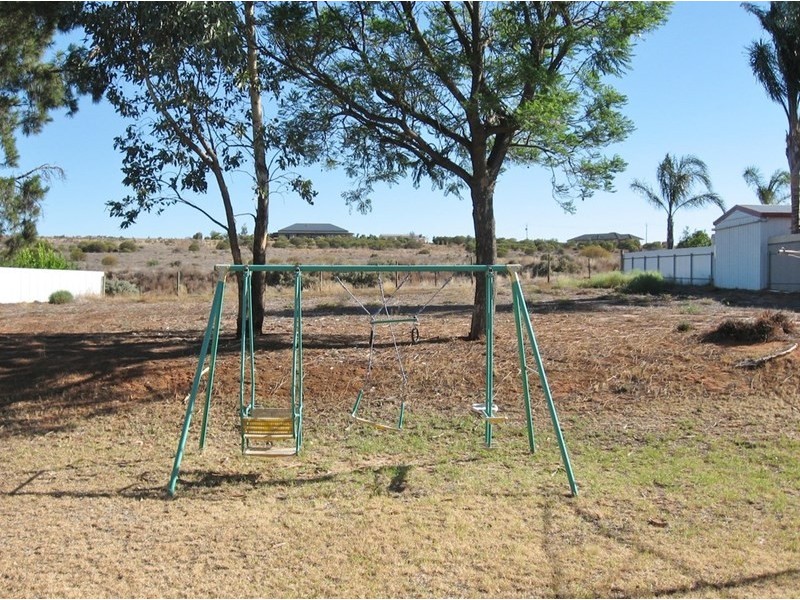 83 Hughes Avenue, Paringa SA 5340