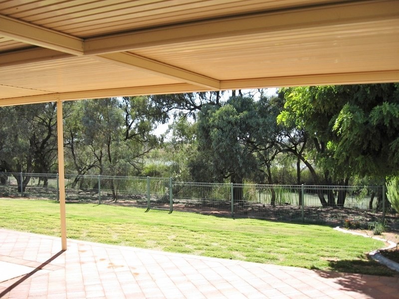 71 Meander Avenue, Renmark SA 5341