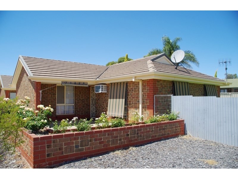 2/68 Cowra Street, Renmark SA 5341