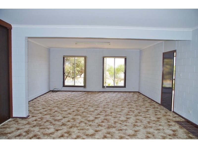 83 Hughes Avenue, Paringa SA 5340