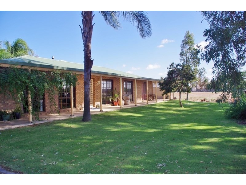 14 Kulkyne Street, Renmark SA 5341