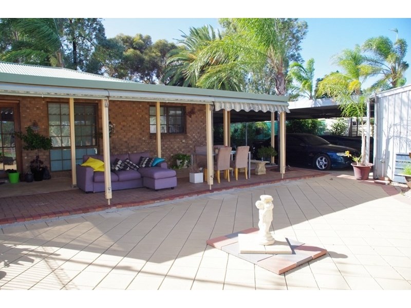 14 Kulkyne Street, Renmark SA 5341