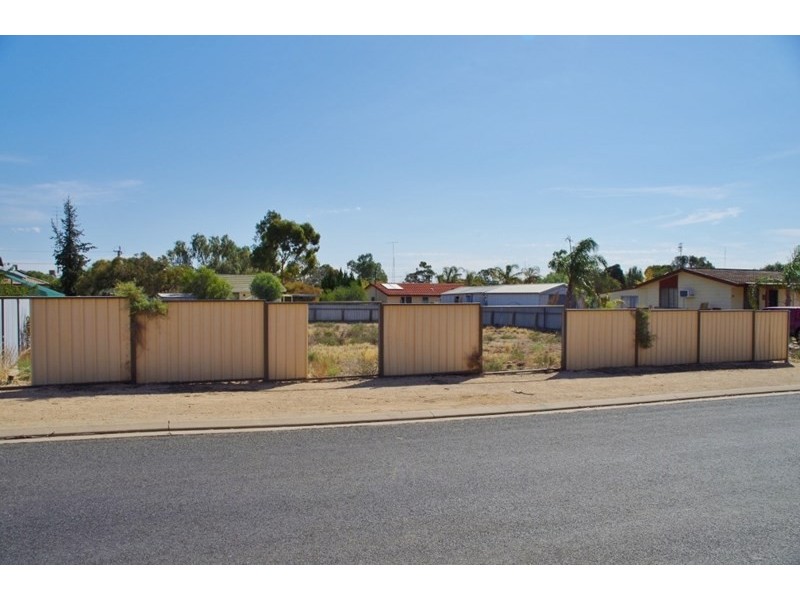 13 Hardwick Street, Barmera SA 5345