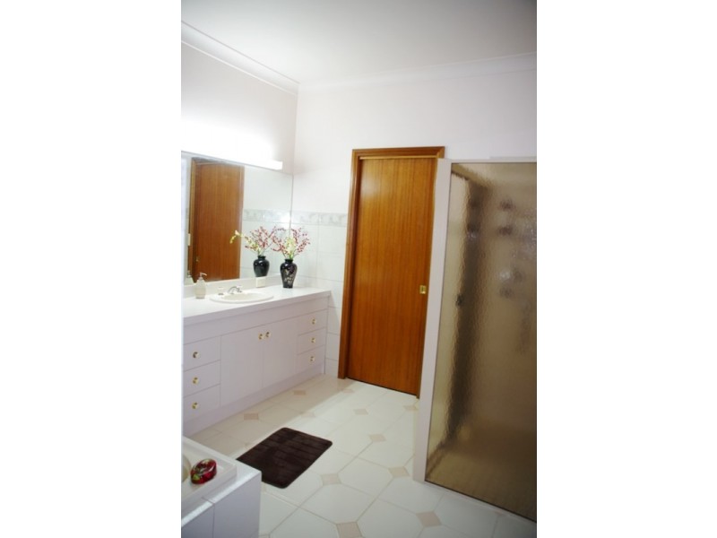 37 Cowra Street, Renmark SA 5341