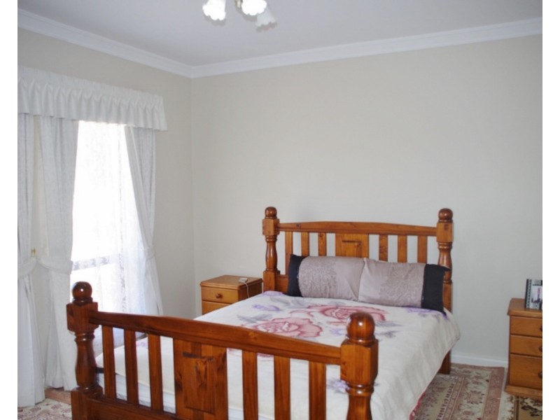 4 Cook Street, Renmark SA 5341