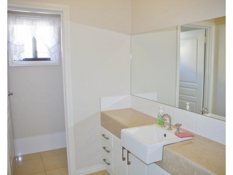 4 Cook Street, Renmark SA 5341